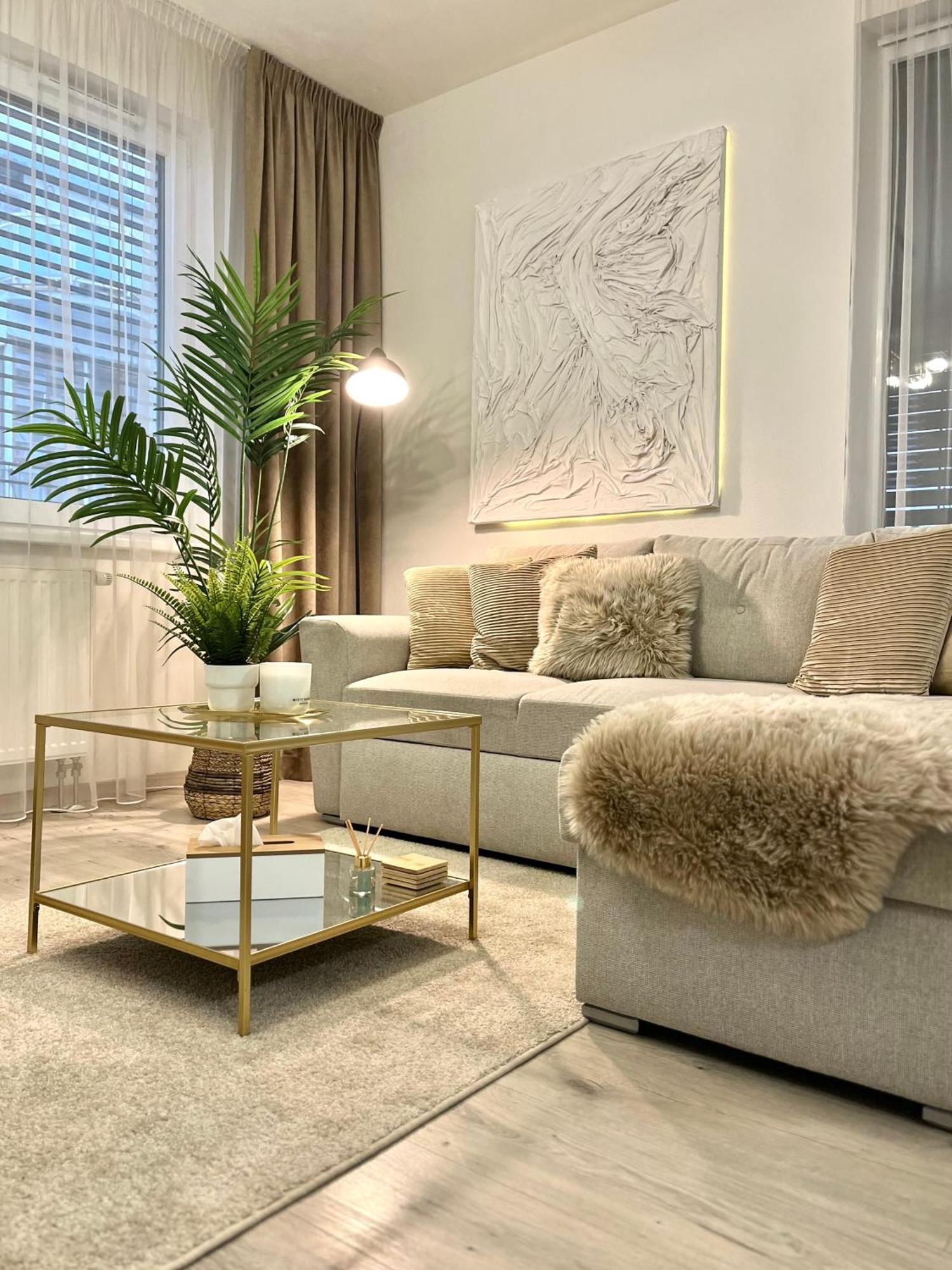 The Elite Suite II Downtown Ac & Garage Parking Bratysława Zewnętrze zdjęcie